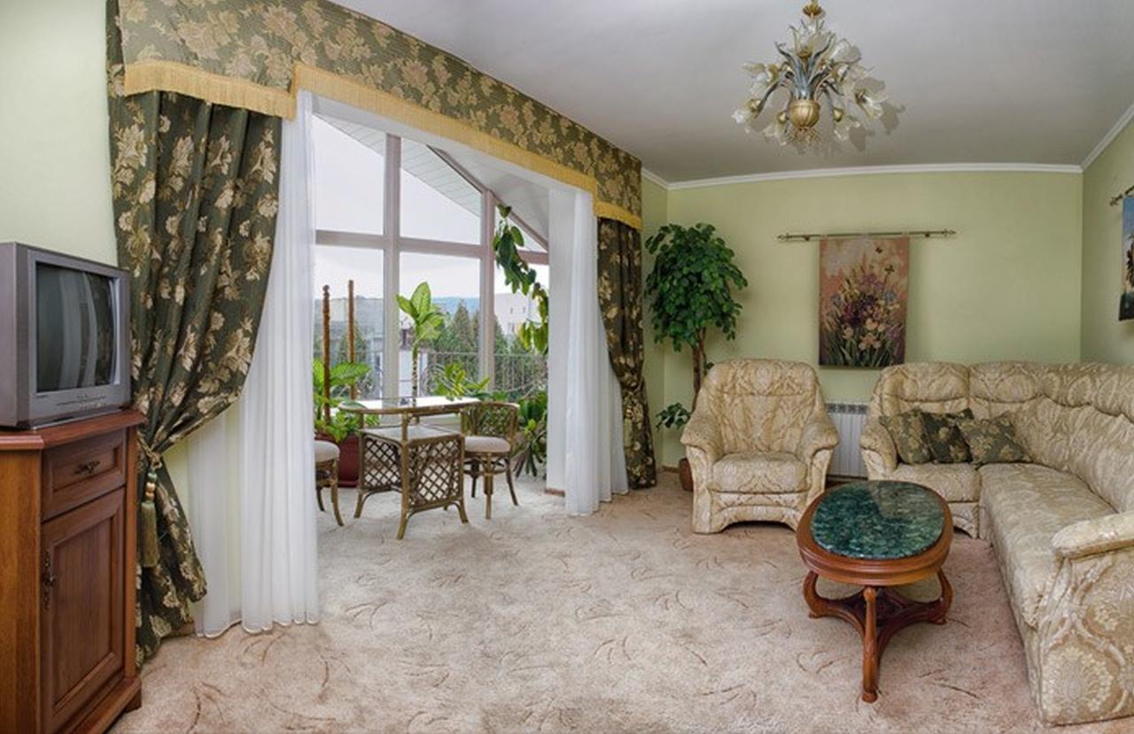 Hotel Premyer Τρούσκαβετς Εξωτερικό φωτογραφία